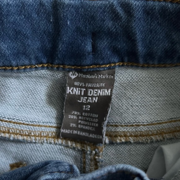 Jeans - Picture 4 of 4